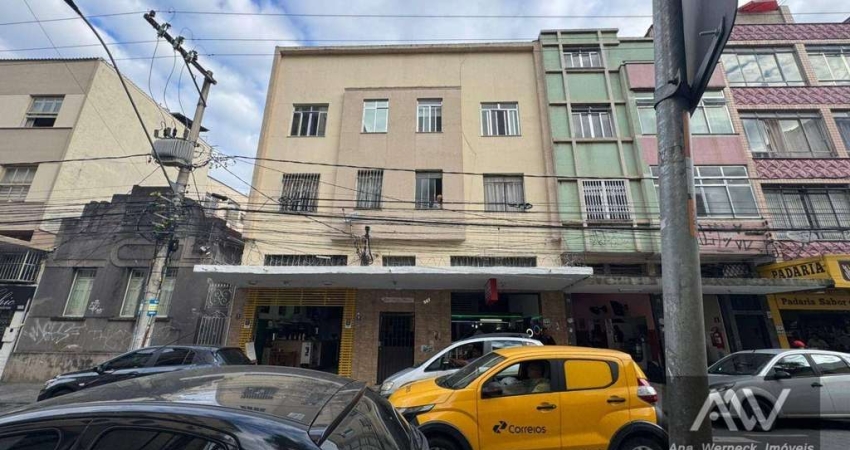 Apartamento com 3 dormitórios + DCE à venda, 91 m² por R$ 250.000 - Centro - Juiz de Fora/MG