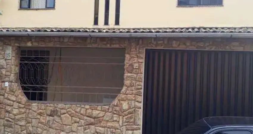 Casa com 3 dormitórios à venda, 225 m² por r$ 680.000,00 - democrata - juiz de fora/mg