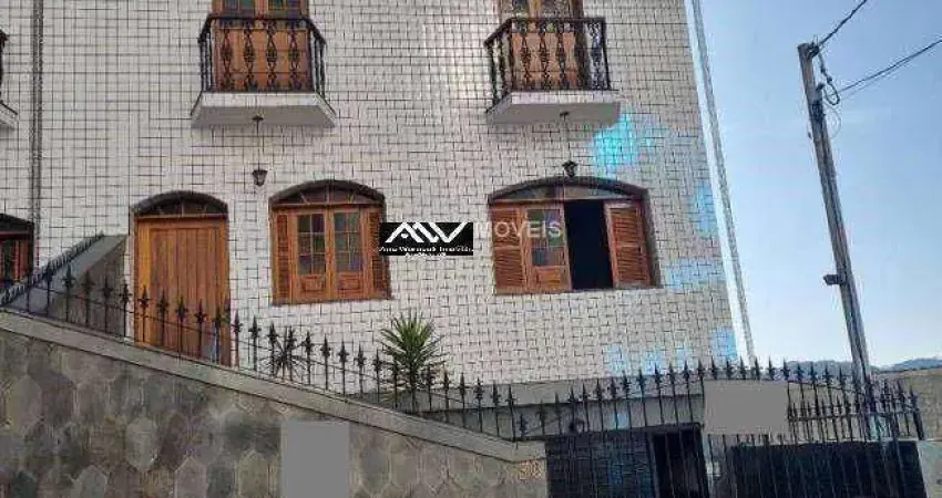 Casa com 3 dormitórios à venda, 180 m² por R$ 600.000,00 - Democrata - Juiz de Fora/MG