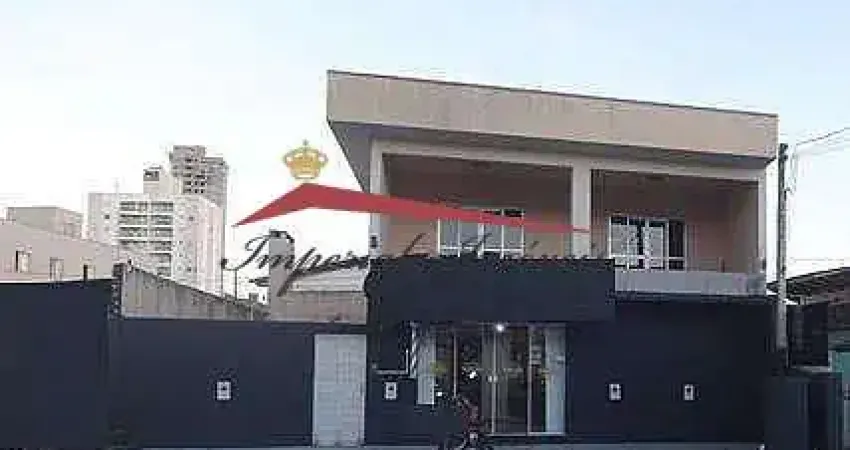 Casa comercial com 7 salas para alugar no São João, Itajaí