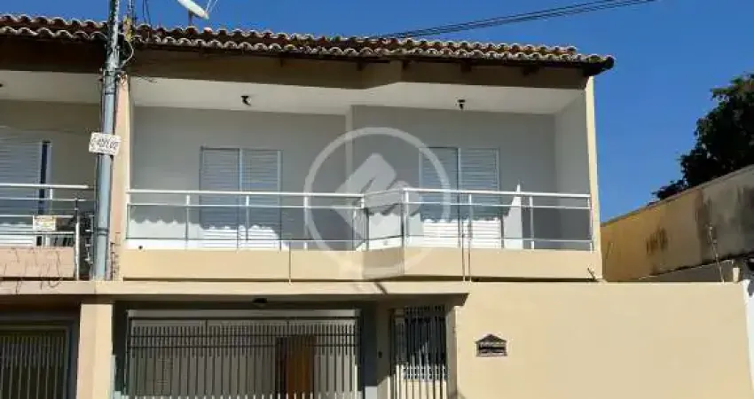 Sobrado à venda no Setor Jardim América, em Goiânia-GO. codigo: 112955