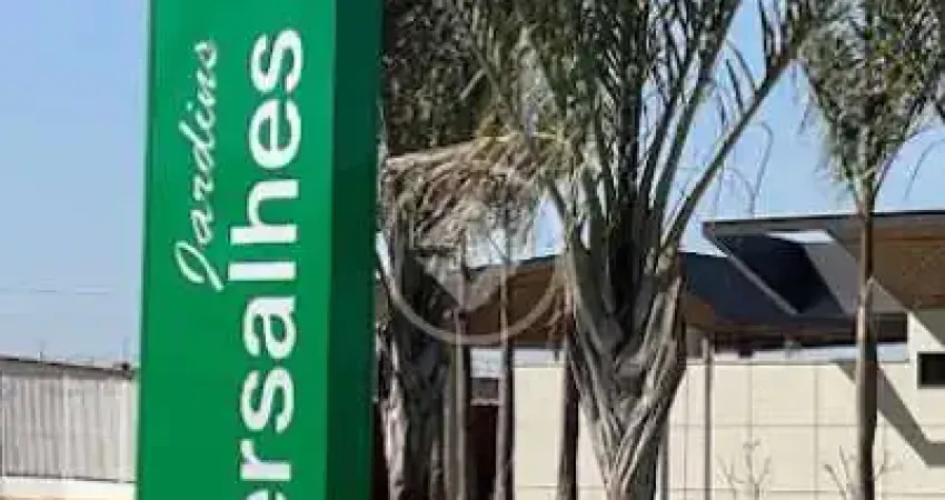 Terreno à venda no Jardins versalhes, em Aparecida de Goiânia-GO. codigo: 113869