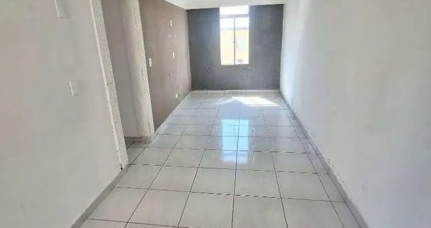 APARTAMENTO GRANDE 02 DORMITORIOS,