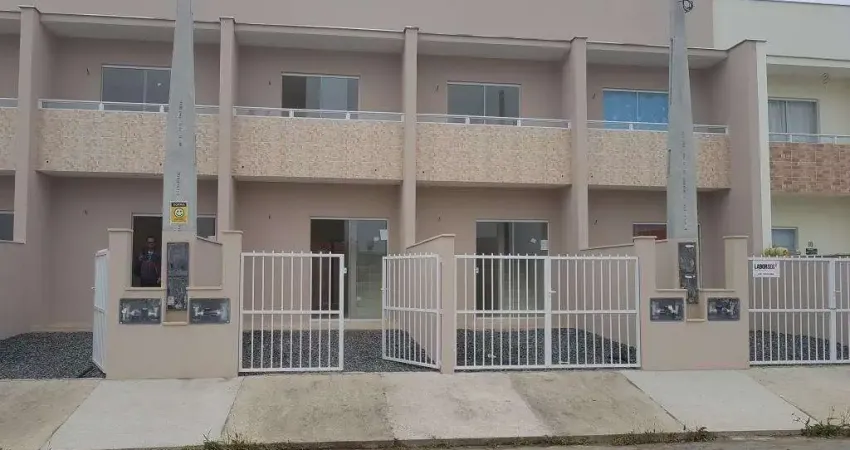 Sobrado geminado no paranaguamirim com 2 quartos para locação, 62 m²