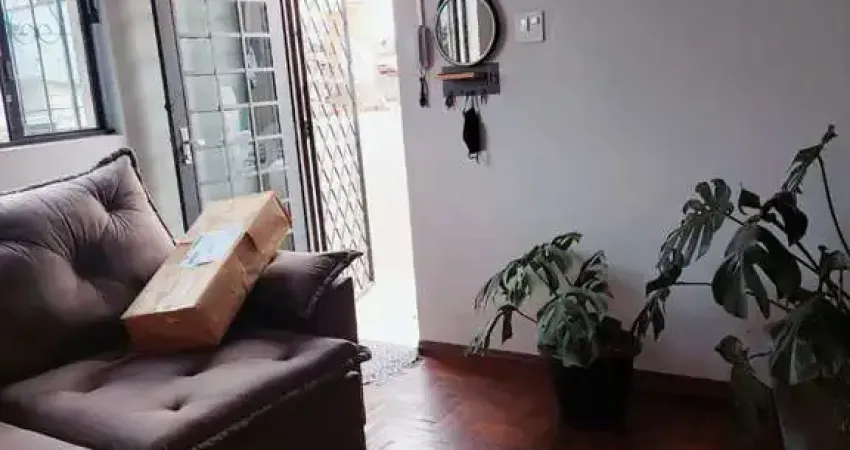 Casa com 3 quartos à venda na Rua Dialogita, Santa Efigênia, Belo Horizonte