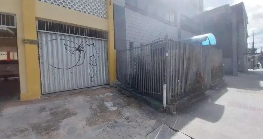 (LJ2293) Loja em excelente localização no Centro medindo 60m²