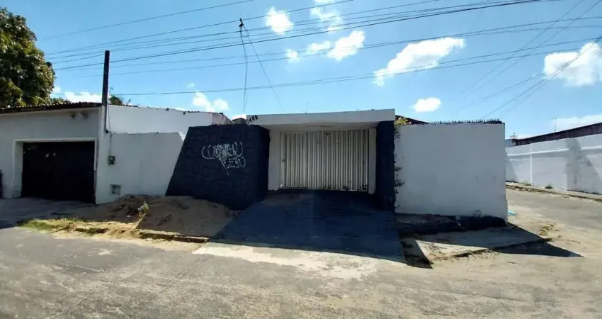(ca102) casa medindo uma área total 211m² localizada no vila velha