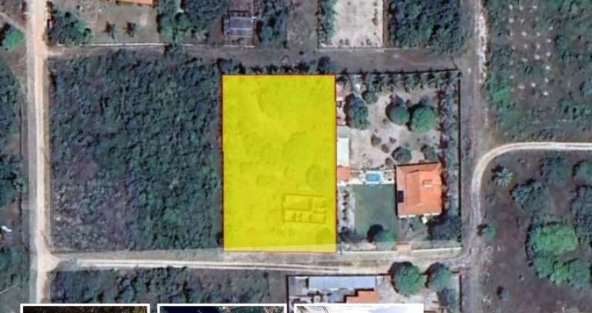 (TE0051) Terreno de 2.772 m² com 2 frentes em Aquiraz/CE