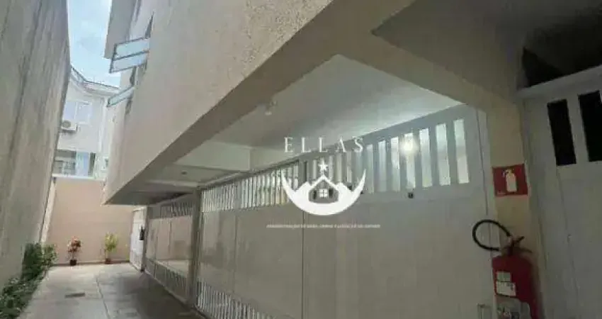 Casa Triplex à Venda em Condomínio – Macuco, Santos/SP