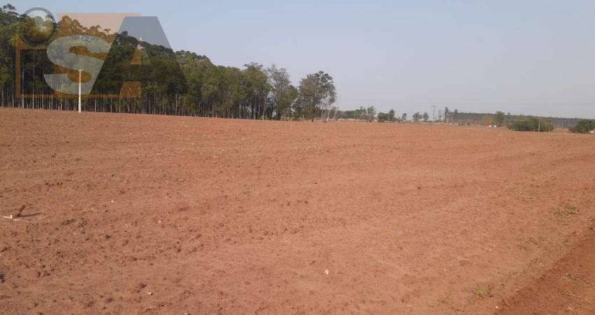 ÁREA em Jacutinga - Águas de Santa Bárbara, SP