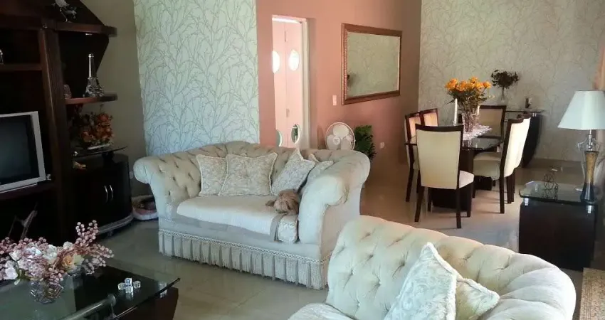 Casa com 5 quartos à venda na Rua Inácio Garcia, 685, Jardim Suzano, Suzano