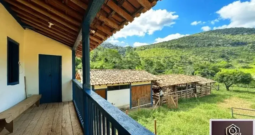 Fazenda com 2 salas à venda no Centro, Sabinópolis