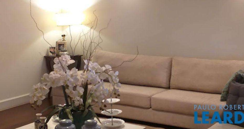 Casa com 3 quartos para alugar no Butantã, São Paulo 