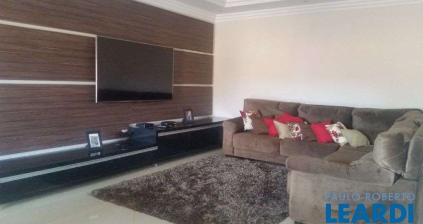 Casa com 3 quartos à venda no Bussocaba, Osasco 