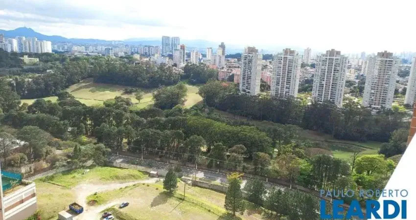 Apartamento com 4 quartos para alugar na Vila São Francisco, Osasco 