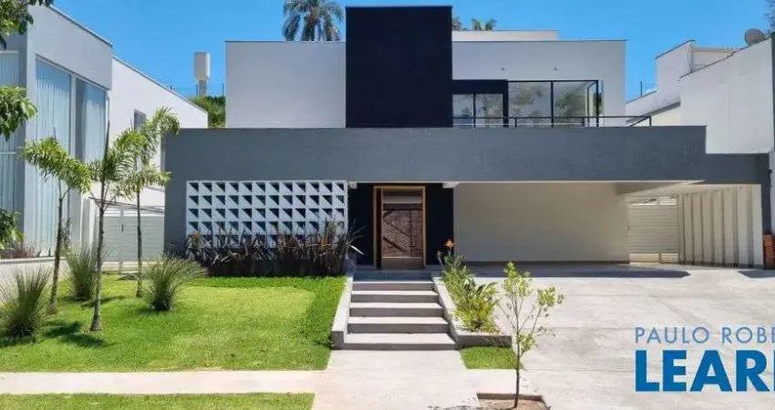 Casa em condomínio fechado com 4 quartos à venda no Moinho Velho, Cotia 
