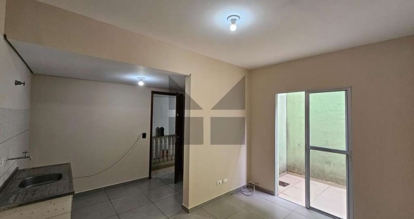 Casa com 2 quartos para alugar na Rua Manoel Leite da Cunha, 82, Parque São Joaquim, Taboão da Serra