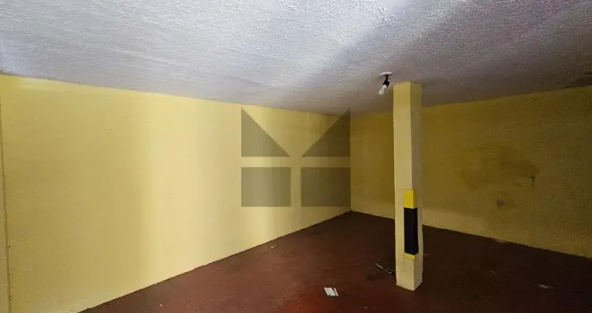 Casa para alugar no Capão Redondo, SP: 160m², 2 dormitórios, 2 banheiros, por R$1900/mês. Confira!