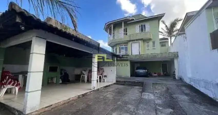 Casa à venda, com amplo terreno de 3 dormitórios, sendo com sacada, closet e 1 suíte no jardim atlâ