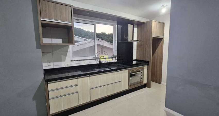 Apartamento de 2 dormitórios com sacada e churrasqueira no Sertão do Maruim/São José.