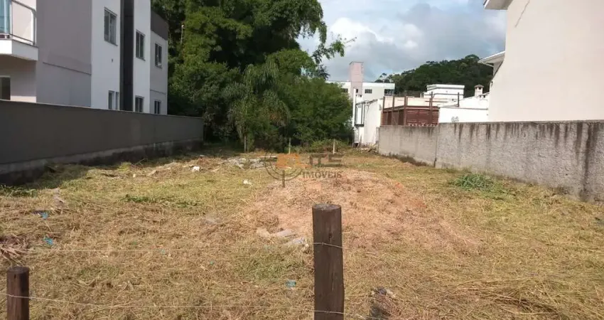 Terreno à venda na Rua Araponga, 9, Sertão do Maruim, São José