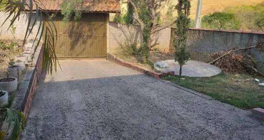 Chácara com 3 dormitórios, sendo 1 suíte  à venda, 749 m² por r$ 300.000 - capanema - araçoiaba da serra/sp