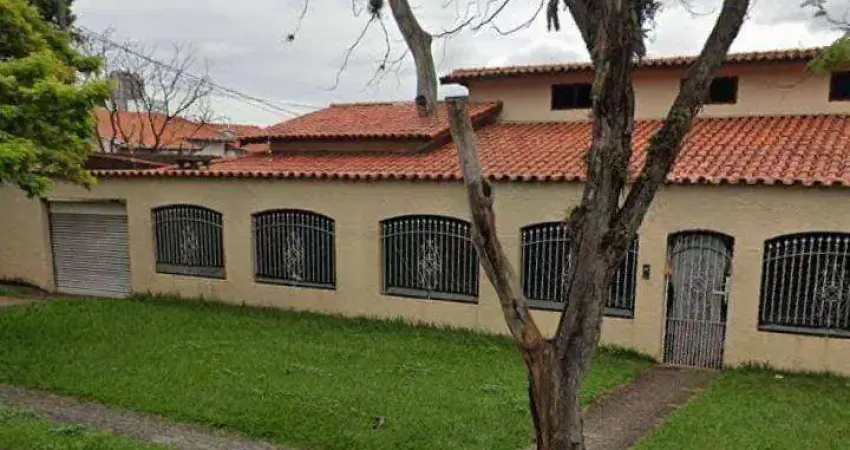 Casa Residencial ou Comercial com 3 Quartos, sendo 1 Suíte para alugar, 290 m² por R$ 18.000/mês - Parque Campolim - Sorocaba/SP