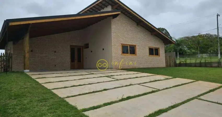 Casa com 3 quartos sendo 1 suíte à venda, 176 m² por R$ 1.100.000 - Campo do Meio - Araçoiaba da Serra/SP