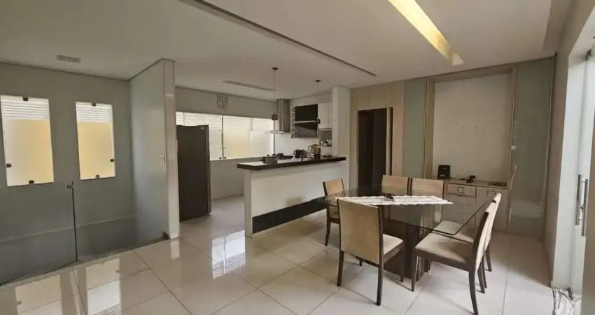 Casa com 5 quartos para alugar na Rua Horta Barbosa, 977, Nova Floresta, Belo Horizonte