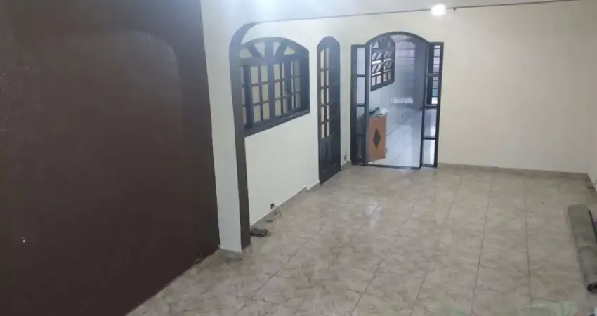 Casa com 3 quartos para alugar no Jardim Santa Adelia, São Paulo