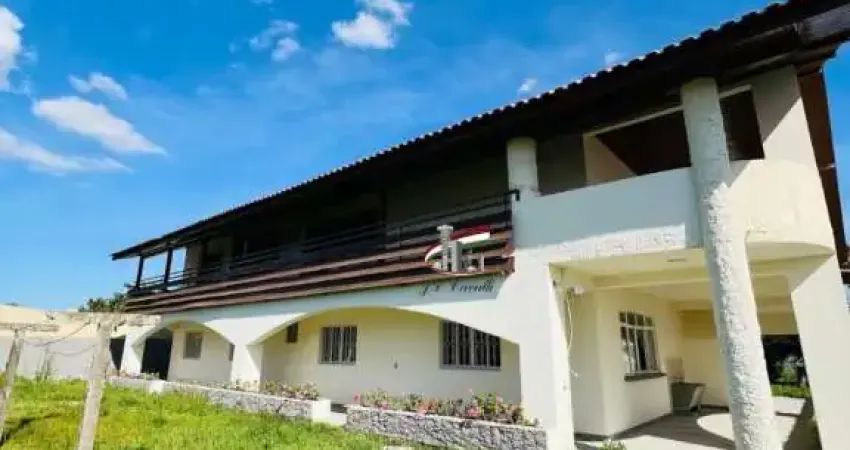 Sobrado para venda com 4 quartos 2 suítes no bairro Gralha Azul em Fazenda Rio Grande - SO399