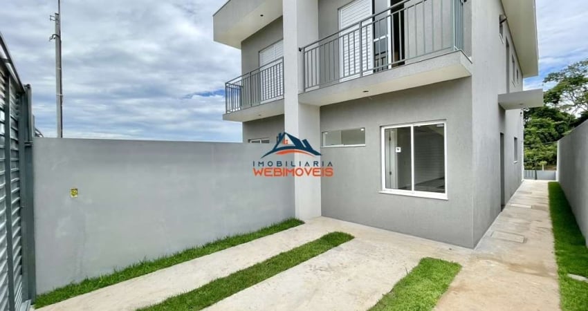 Casa venda com: - 3 dormitórios, - Sala de estar e jantar - Cozinha - Área de serviço - Quintal - 1 banheiros  - 2 vagas descobertas para veículos.