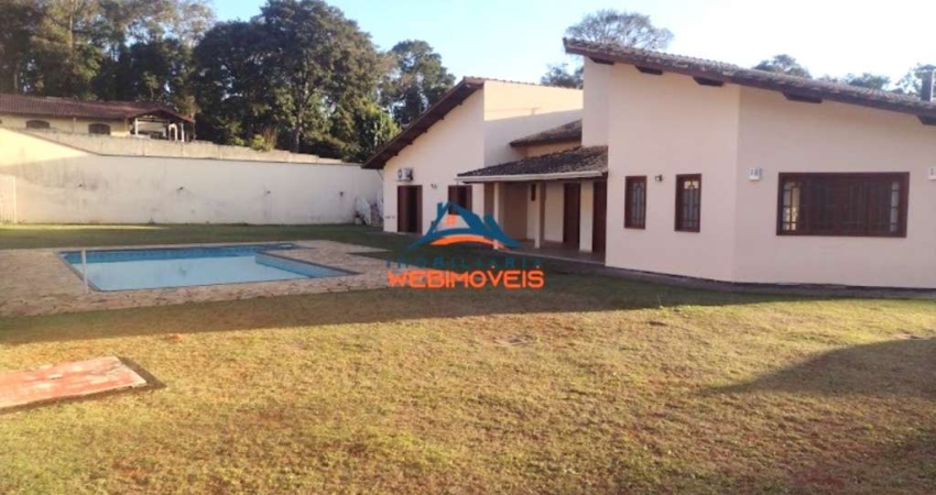 Casa de luxo em condomínio: 4 quartos, 3 suítes, 3 salas, 6 banheiros, 14 vagas, 470m² em Cotia-SP, Chácara Rincão.