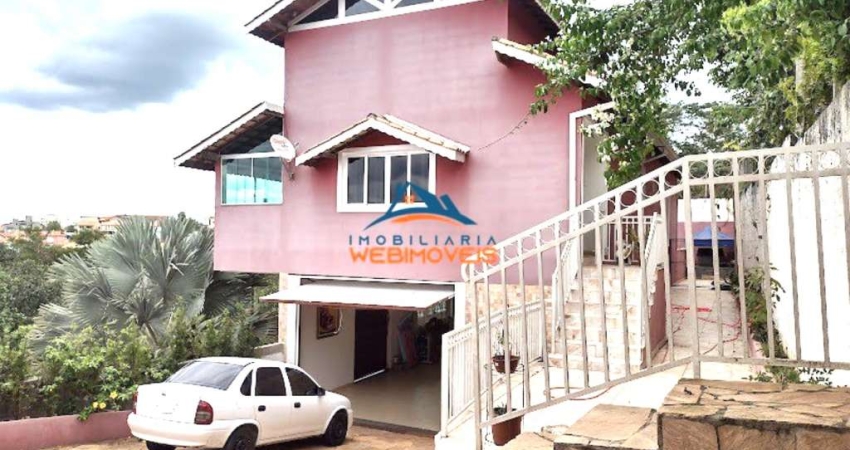Oportunidade: Casa em condomínio com 3 quartos e 8 vagas de garagem no Parque Rizzo, Cotia-SP!