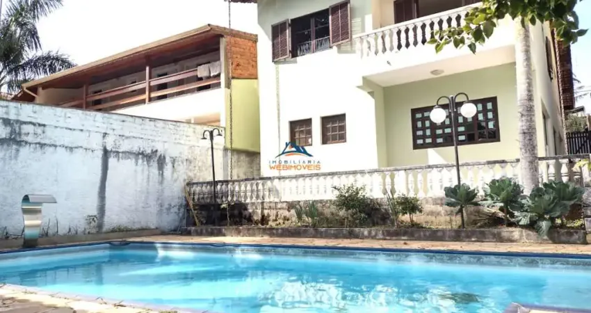 Casa para venda no condomínio Granja Cristiana no bairro tijuco preto em vargem grande paulista, casa com piscina, edicula, 6 vagas de garagens.