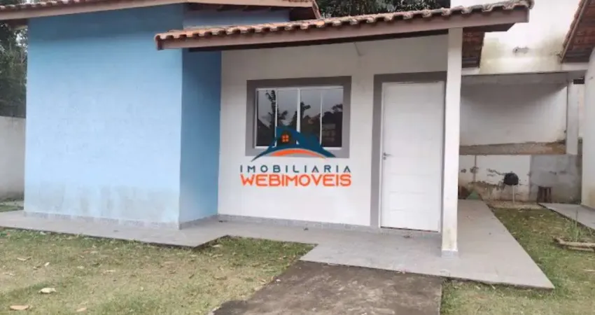 Casa à venda em condomínio fechado  Imóvel com:- 2 dormitórios- Sala de estar-Sala de jantar- Cozinha- Área de serviço- Lavabo- 2 banheiros- Quintal.
