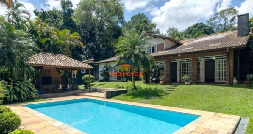Imperdível Casa em Condomínio de Luxo em Cotia-SP, Chácara Granja Velha: 3 quartos, 3 suítes, 4 banheiros, 8 vagas, 45,66 m².