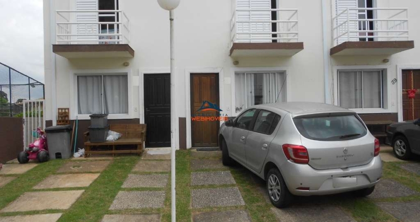 Excelente oportunidade! Casa em condomínio à venda em Cotia-SP, bairro Taboleiro Verde. 2 quartos, 2 salas, 2 banheiros, 2 vagas, 56m².