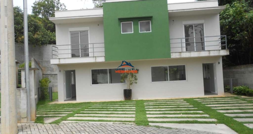 Casa em Condomínio à Venda em Cotia-SP: 3 quartos, 1 suíte, 2 salas, 3 banheiros, 2 vagas de garagem, 110m².