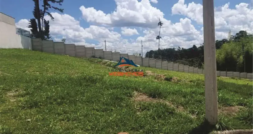 Terreno em Condomínio à Venda em Cotia-SP no Bairro Sítio Boa Vista - 241,22m² de Área