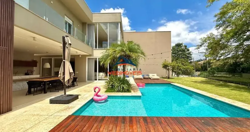 Espetacular Casa em Condomínio à Venda em Jandira-SP, Bairro Jardim do Golf I: 4 Suites, 3 Salas, 6 Banheiros, 2 Vagas, 402,49m²!