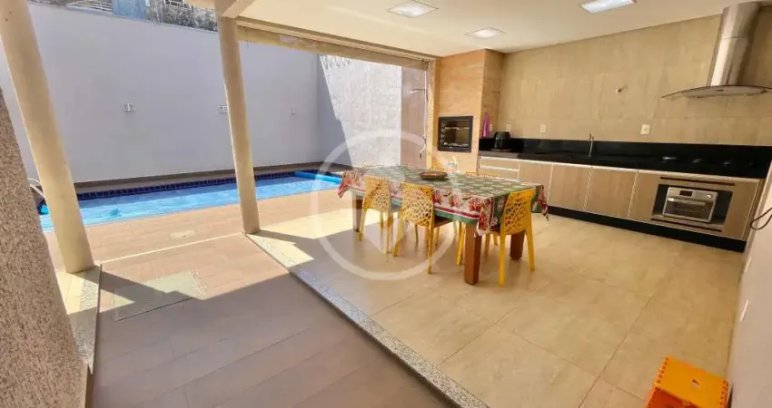 Casa em Condomío Fechado com piscina e churrasqueira codigo: 81863