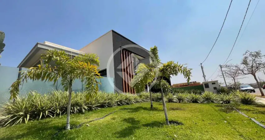 Casa Térrea com 4 suítes, churrasqueira e piscina codigo: 82551