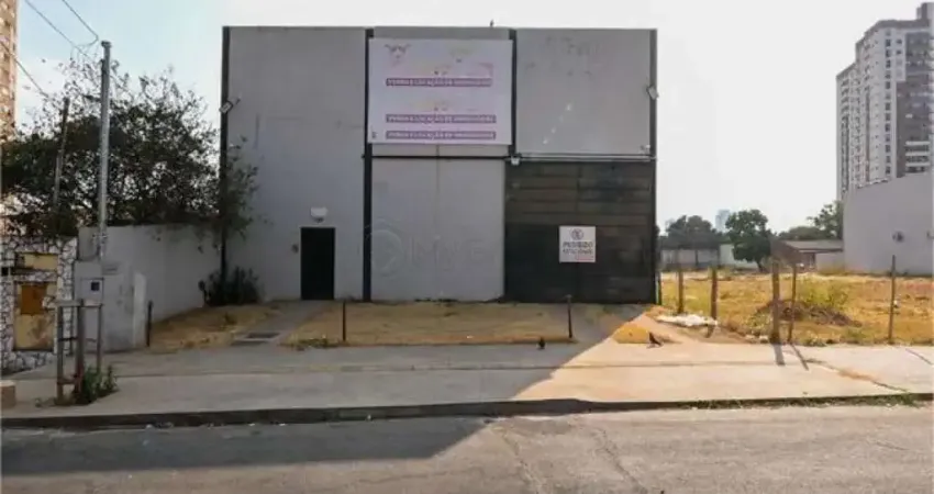 Barracão / Galpão / Depósito para alugar na Rua Niterói, Parque Amazônia, Goiânia