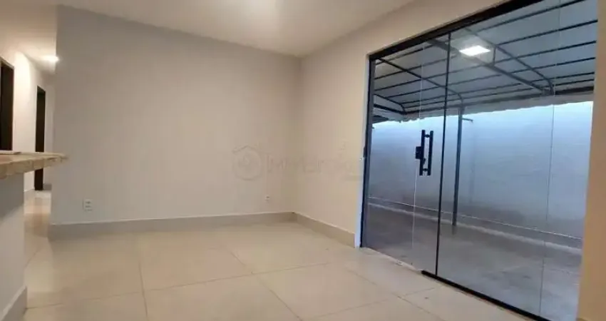 Casa com 3 quartos para alugar na Rua J3, Parque das Laranjeiras, Goiânia