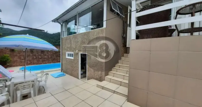 Casa com 2 quartos à venda na Rua Maria Alexandre Machado, Itacorubi, Florianópolis