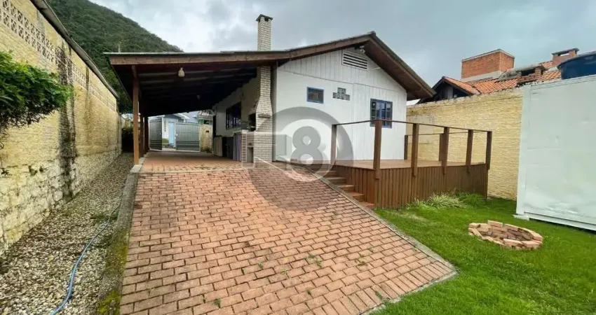 Casa com 3 quartos à venda na Rua Durval Pires da Cunha, Sambaqui, Florianópolis