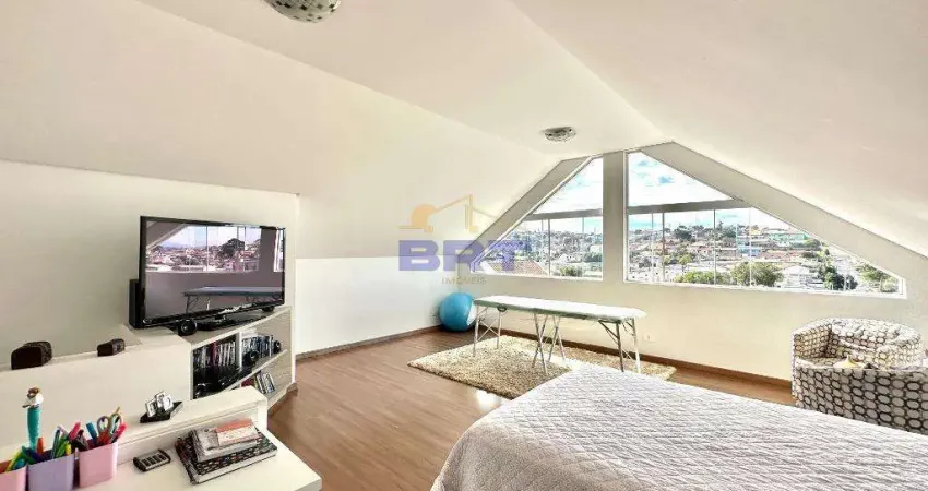 Sobrado à venda em Curitiba, Bairro Alto, com 3 quartos, com 148 m²