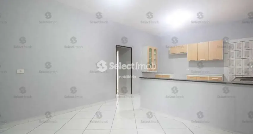 Casa com 2 quartos para alugar na Rua Caetano Aletto, --, Jardim Itapark, Mauá