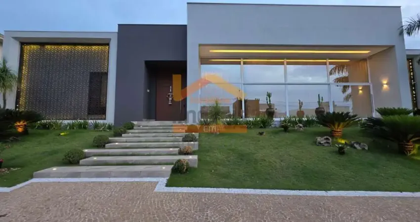 Luxuosa casa em condomínio à venda em Americana-SP no bairro Loteamento Residencial Jardim Villagio: 4 quartos, 4 suítes, 3 salas, 6 banheiros, 4 vagas de garagem, 636,24 m² de área.
